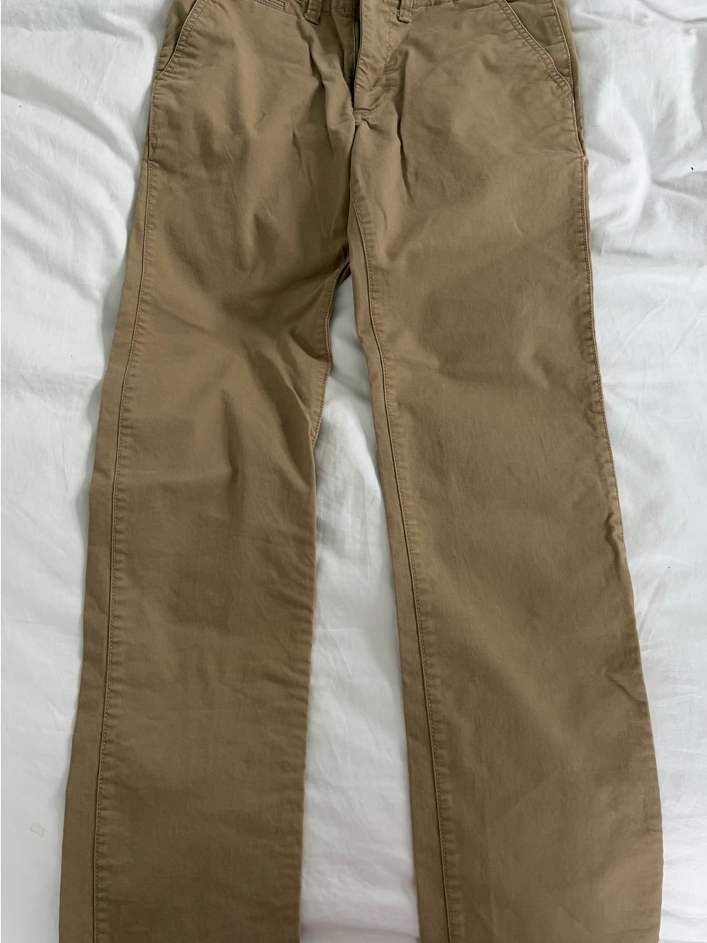 GAP Men's Chinos in Light Khaki Tan